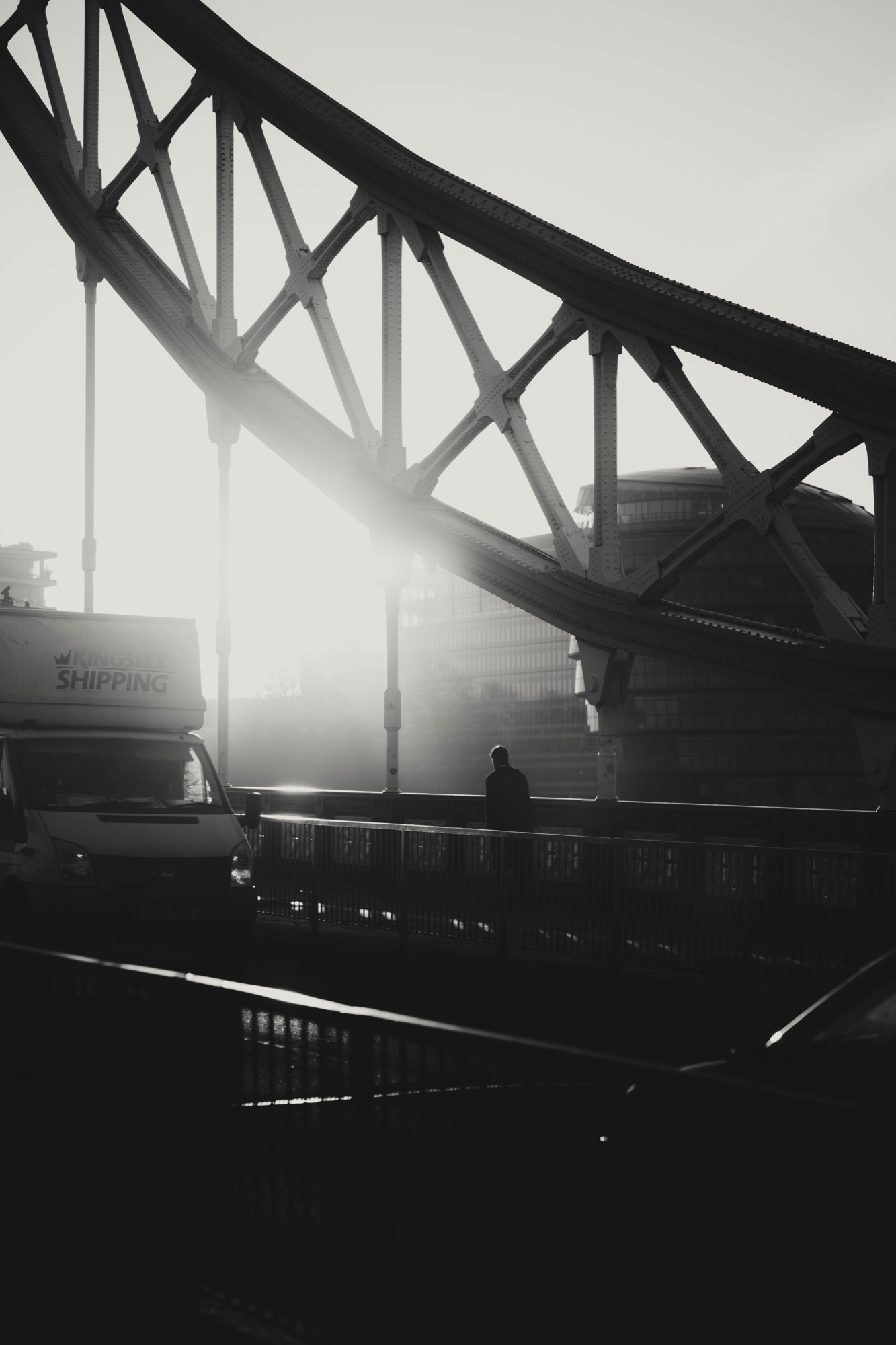 Cityscape photography - Tower Bridge fog silhouette